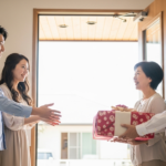 娘夫婦新築祝い相場はいくら?親からの金額やマナーを完全解説